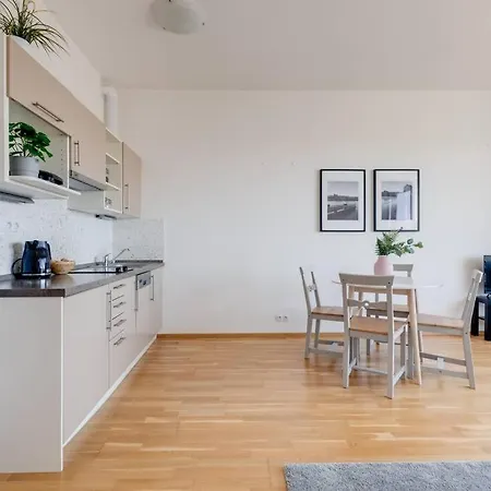 Jt'S Apartments Korunni Str. Prague Exterior photo