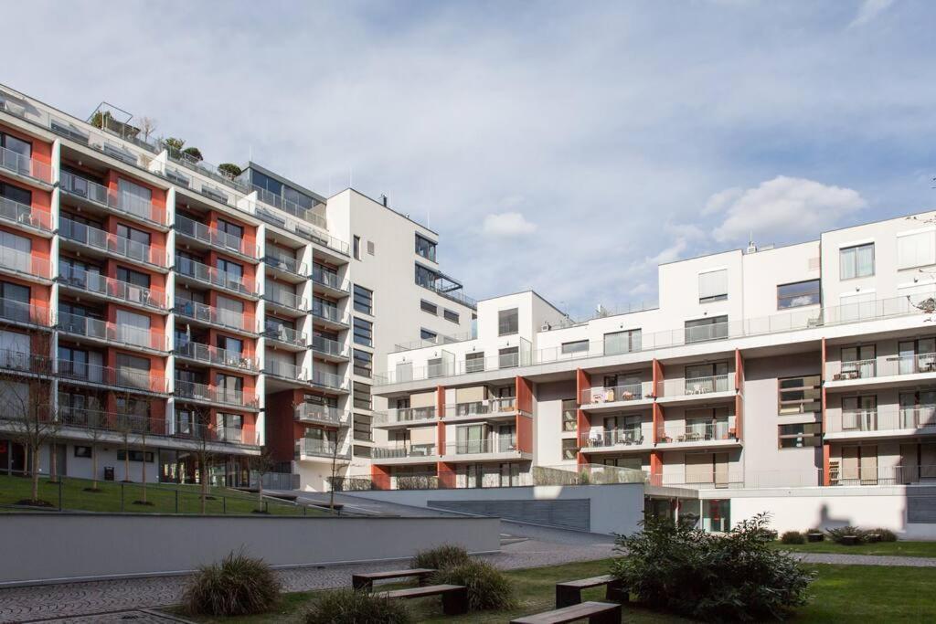 Apartment Jt's Korunni Str.