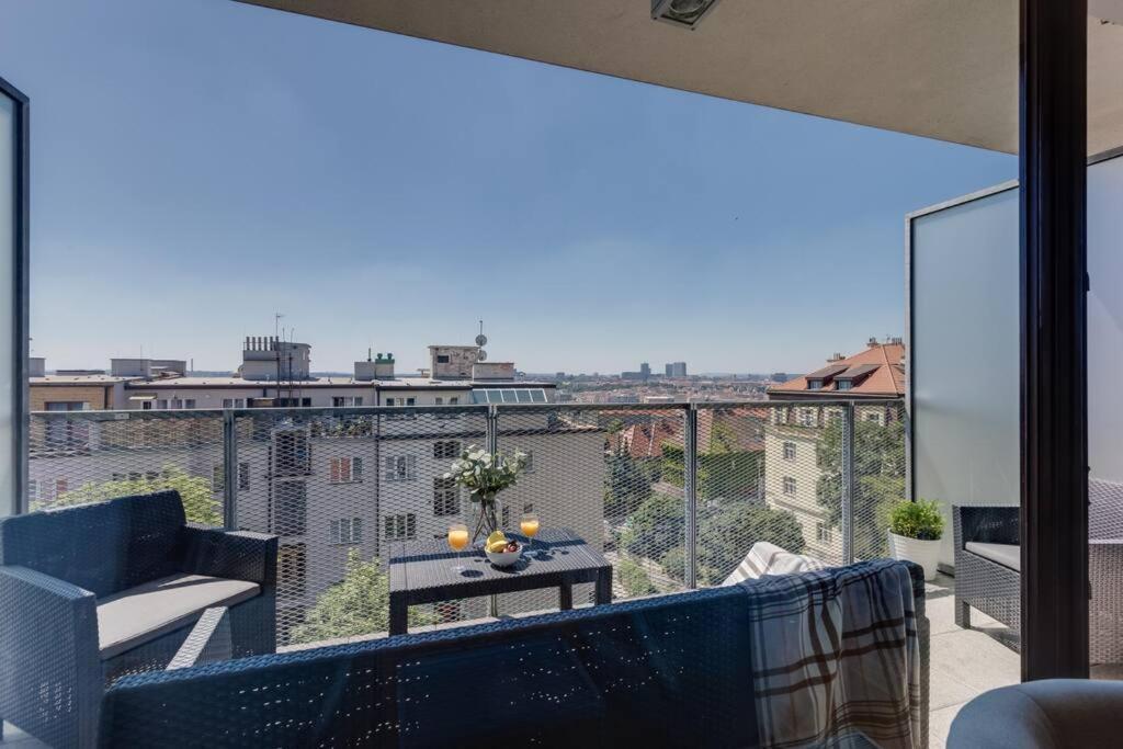 Jt's Korunni Str. Apartment *